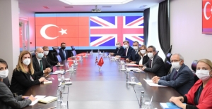 Millî Eğitim Bakanı Özer, İngiltere Ankara Büyükelçisi Chilcott'u Kabul Etti