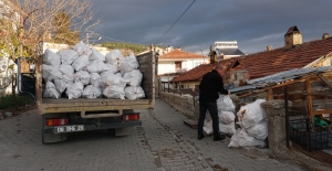 Beypazarı Belediyesi'nden Soğuk Günlerde Sıcak Yardım