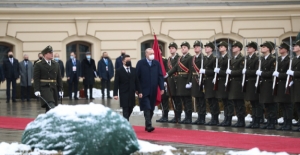 Cumhurbaşkanı Erdoğan, Ukrayna Devlet Başkanı Zelenskiy Tarafından Resmî Törenle Karşılandı