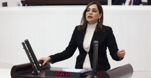 CHP’li Yüceer’den Yargı Paketine Eleştiri: “Kadın Haklarında Kaşıkla Verip Kepçeyle Götürüyorlar”