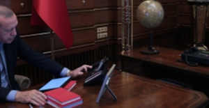 Cumhurbaşkanı Erdoğan, İngiltere Başbakanı Johnson Ve Ukrayna Devlet Başkanı Zelenskiy İle Telefonda Görüştü