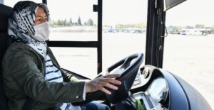 Ankara Büyükşehir Kadın Otobüs Şoförü Alacak