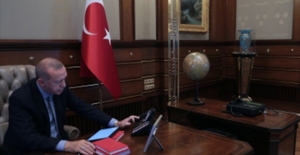 Cumhurbaşkanı Erdoğan, Ukrayna Devlet Başkanı Zelenski ile Telefonda Görüştü