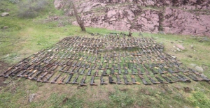 Irak'ın Kuzeyinde PKK'ya Ait Çok Sayıda Silah Ele Geçirildi
