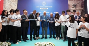 Bakan Özer, Vefa Lisesi İlber Ortaylı Kütüphanesi'nin Açılışını Yaptı
