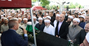 Cumhurbaşkanı Erdoğan, Mahmut Ustaosmanoğlu'nun Cenaze Törenine Katıldı