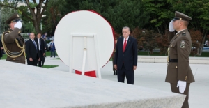 Cumhurbaşkanı Erdoğan, Hırvatistan'da Vatan Anıtı'na Çelenk Bıraktı
