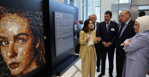 Cumhurbaşkanı Erdoğan Ve Eşi Emine Erdoğan, Sanatçı Sağdıç’ın Sıfır Atık Projesi Sergisi’ni Gezdi