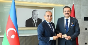 Hisarcıklıoğlu’na Azerbaycan ‘Dostluk Nişanı’