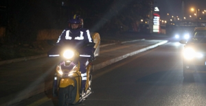 Bakan Varank’ın Motosikletli Yılbaşı Mesaisi