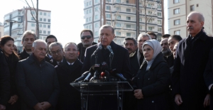 Cumhurbaşkanı Erdoğan, Diyarbakır’da Deprem Bölgesinde İncelemelerde Bulundu