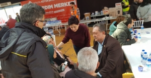 CHP’li Özer: “Antalya Otellerindeki Depremzedeler Sokakta Kalabilir”