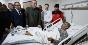 Cumhurbaşkanı Erdoğan, Kilis’te Deprem Bölgesinde İncelemelerde Bulundu