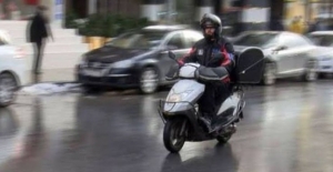 Vali Yerlikaya, Motosiklet, Elektrikli Scooter ve Motokuryelerin Trafiğe Çıkışlarına İzin Verileceğini Duyurdu