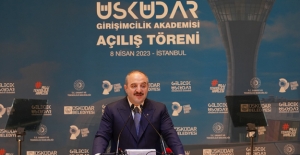 Bakan Varank’ın Açılışa Gelirken Kullandığı Türkiye’nin Otomobili Togg’a Büyük İlgi