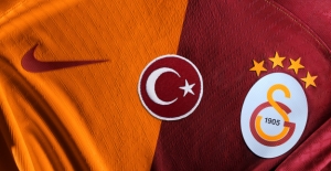 Galatasaray’ın Parçalı Forması Yeniden Sahalarda