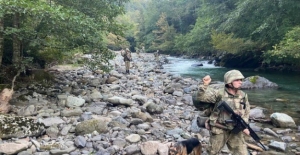 MSB: Yunanistan Sınırında 2'si FETÖ'cü 5 Kişi Yakalandı