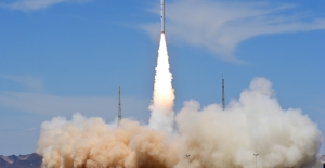 Çin İki Uydu Taşıyan Ceres-1 Füzesini Uzaya Gönderdi