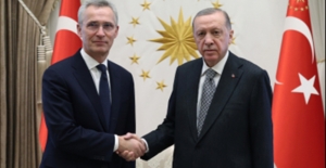 Cumhurbaşkanı Erdoğan, NATO Genel Sekreterlik Görevi Uzatılan Stoltenberg’i Tebrik Etti