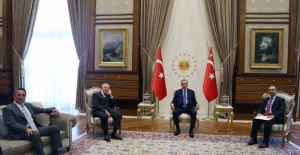 Cumhurbaşkanı Erdoğan, Sanayi ve Teknoloji Bakanı Kacır ile İş İnsanı Koç'u Kabul Etti
