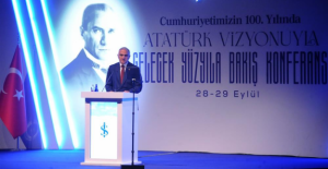 "Türkiye Yüzyılını, Millî Ve Manevi Değerlerimizle Temellendirip, Çağdaş Normlarla İç İçe Kılmak İçin Çalışıyoruz"