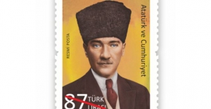 PTT'den “Atatürk Ve Cumhuriyet” Konulu Resmi Posta Pulu