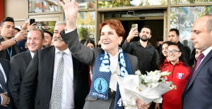 Akşener, Kütahya Belediye Başkanlığı İçin Ahmet Tekdemir'in Adaylığını İlan Etti