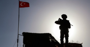 MSB: Yunanistan ve Suriye Sınırlarında 3'ü FETÖ'cü, 1'i DEAŞ'lı, 1'i PKK/KCK'lı 14 Kişi Yakalandı