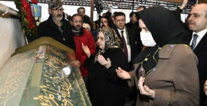İYİ Parti Genel Başkanı Akşener, Ablasının Cenaze Törenine Katıldı
