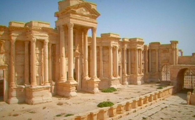 Suriye Palmira'ya Bayrağı Dikti