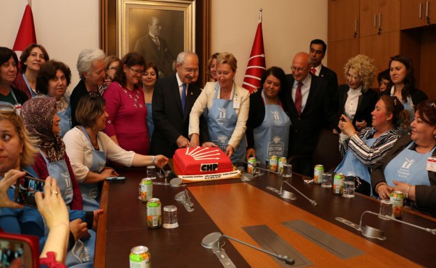 Kılıçdaroğlu, Tepebaşı Belediyesi Mutfak Atölyesi Kursiyerlerini Kabul Etti.